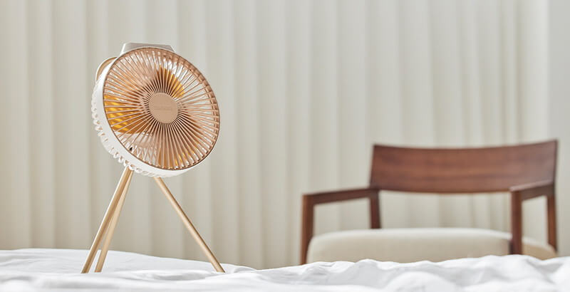 クレイモア公式サイト、ベッドの上に置く扇風機
